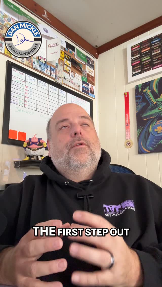 Overwhelm? Shrink the moment. Focus on one breath, one task, one thought. Give your mind room to breathe. You don't have to do it all at once. #Overwhelm #Mindfulness #Focus #SelfCare #MentalWellness #StressRelief #OneBreath