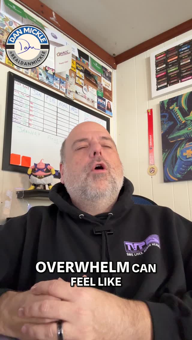 Overwhelm feels like drowning in thoughts, all at once. Pressure, schedules, expectations... it silences your brain's ability to prioritize. You shut down, flooded with emotion, not knowing where to start. It's okay to feel this way. #Overwhelm #MentalHealth #MindsetMatters #SelfCare #EmotionalWellness #StressManagement #InnerPeace #ReelsInspiration